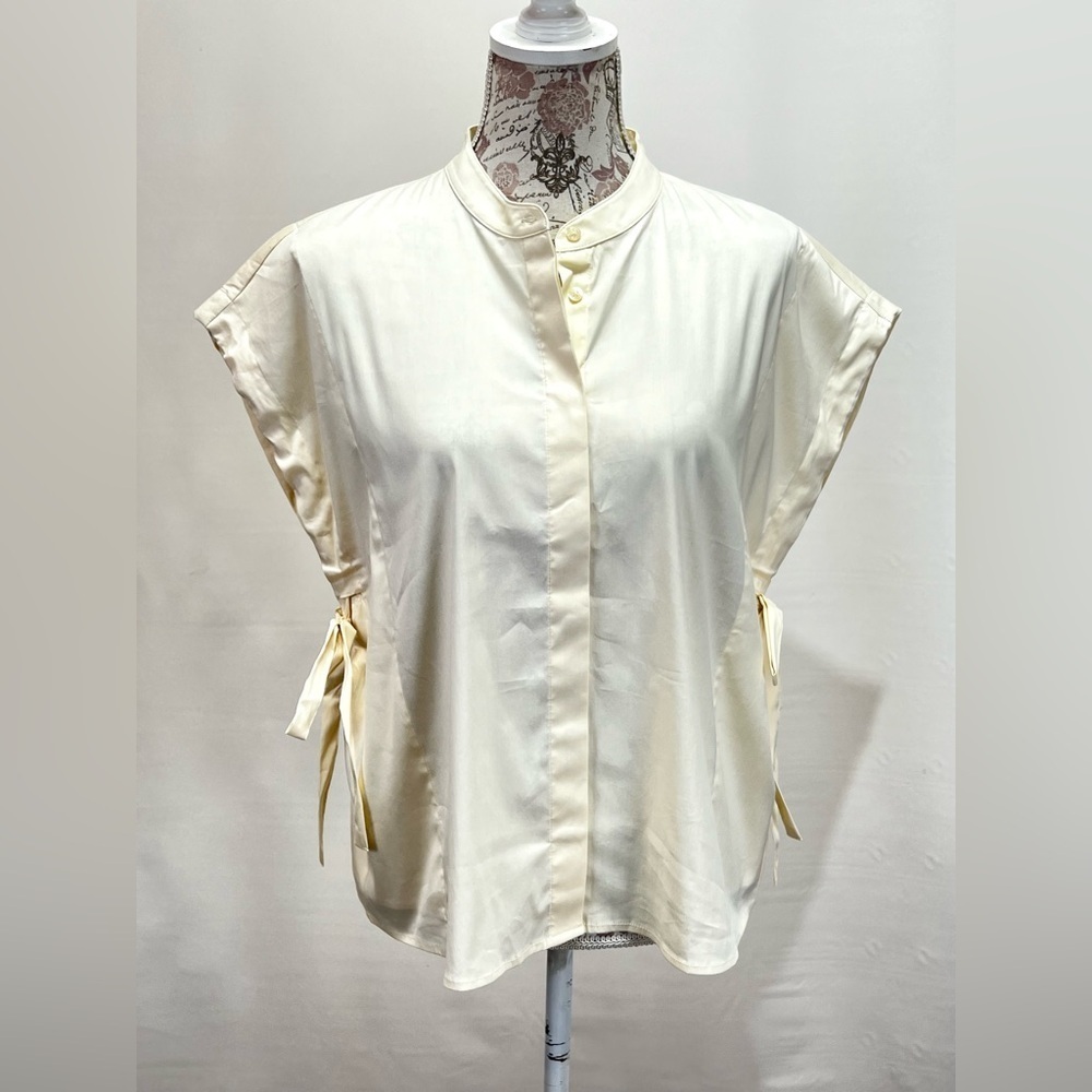 BLACK LABEL by CHICOS Cream drop shoulder button down size M.